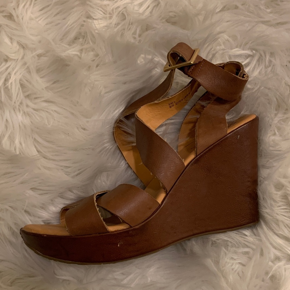 KORK EASE Leather Heel Wedges